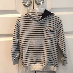 Striped hoodie with pocket